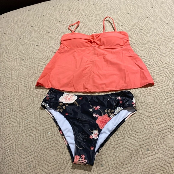 Beachsissi Other - Beachsissi Coral and Floral Bottom Women's Swim Set Tankini